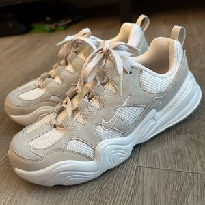 Women’s Nike Tech Hera Sneakers